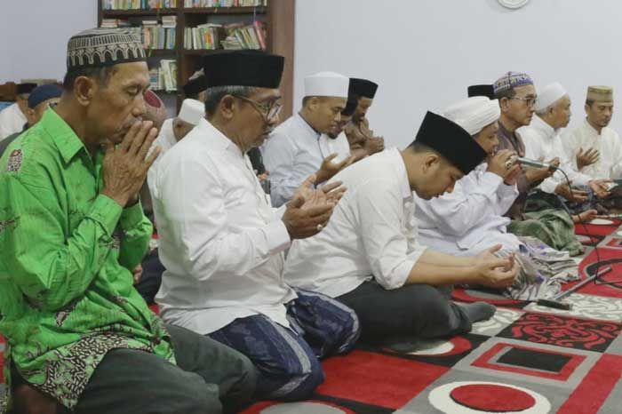 Ziarah Ke Makam Kyai As Ziarah Ke Makam Kyai As