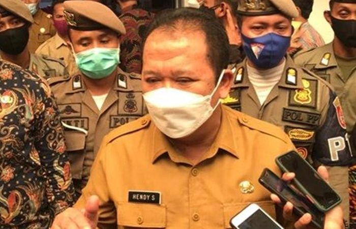 Bupati Hendy Akan Definitifkan Seluruh Pejabat di Jember Pekan Depan Bupati Hendy Akan Definitifkan Seluruh Pejabat di Jember Pekan Depan