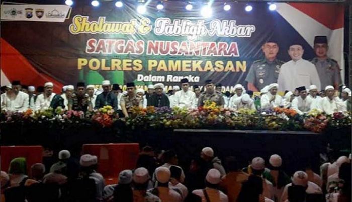 Memohon Pemilu Damai dan Aman, Polres Pamekasan Gelar Salawat dan Tabligh Akbar  