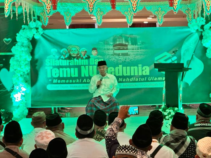 Kiai Asep Pimpin Istighatsah Temu NU se-Dunia di Makkah, Dihadiri 2.000 Warga NU Kiai Asep Pimpin Istighatsah Temu NU se-Dunia di Makkah, Dihadiri 2.000 Warga NU