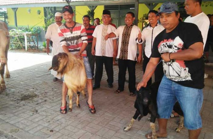 Lapas Kelas IIB Tuban Sembelih 1 Sapi dan 2 Kambing Lapas Kelas IIB Tuban Sembelih 1 Sapi dan 2 Kambing