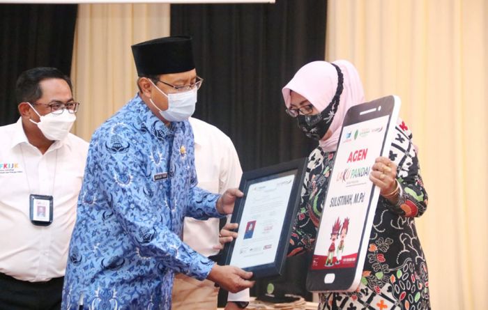 Bank Jatim Salurkan Sejumlah Bantuan CSR kepada Pemkot Pasuruan Bank Jatim Salurkan Sejumlah Bantuan CSR kepada Pemkot Pasuruan