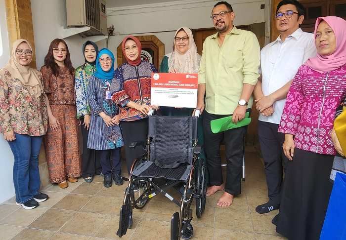 Menjelang Hari Pahlawan, Kemensos Anjangsana ke Keluarga Gubernur Suryo Menjelang Hari Pahlawan, Kemensos Anjangsana ke Keluarga Gubernur Suryo