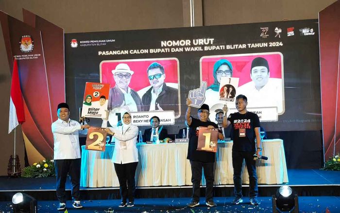 Pengundian Nomor Urut Pilkada 2024 di Kabupaten Blitar: Rijanto-Haji Beky 1, Rini-Ghoni 2 Pengundian Nomor Urut Pilkada 2024 di Kabupaten Blitar: Rijanto-Haji Beky 1, Rini-Ghoni 2