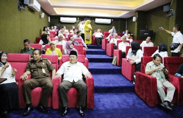 Perpustakaan Sidoarjo Dilengkapi Bioskop Mini, Film Apa yang Diputar? Perpustakaan Sidoarjo Dilengkapi Bioskop Mini, Film Apa yang Diputar?