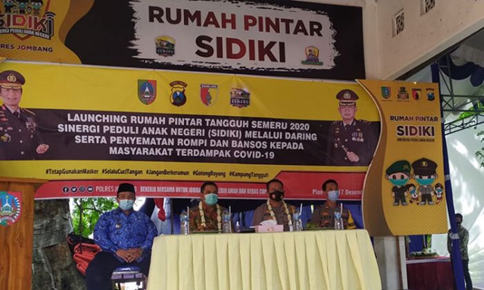 ​Fasilitasi Siswa di Wilayah Terpencil Belajar Daring, Polres Jombang Bangun Rumah Pintar