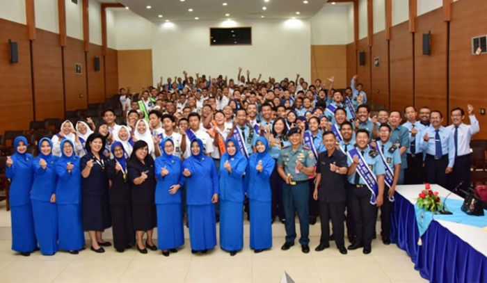 HUT Jalasenastri ke-73, Dien Mintoro Hadirkan Motivator bagi Siswa Hang Tuah HUT Jalasenastri ke-73, Dien Mintoro Hadirkan Motivator bagi Siswa Hang Tuah