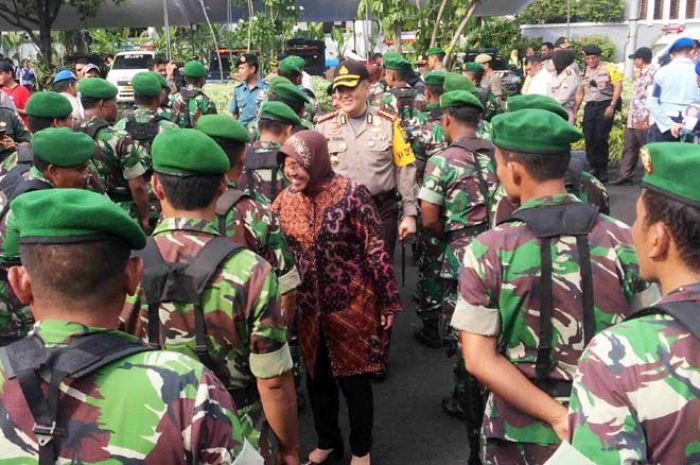 Tahun Baru Tak Ada Car Free Night, Risma Minta Warga Jaga Keamanan Wilayah Masing-masing Tahun Baru Tak Ada Car Free Night, Risma Minta Warga Jaga Keamanan Wilayah Masing-masing