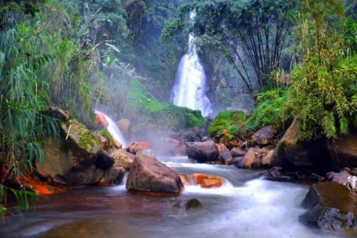 Wisata Alam Curug Pitu Banjarnegara yang Punya Tujuh Tingkatan Wisata Alam Curug Pitu Banjarnegara yang Punya Tujuh Tingkatan