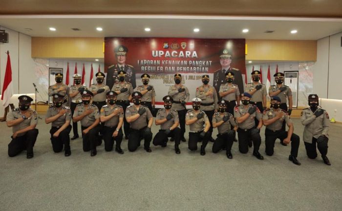 Sebanyak 2.165 Personel Polda Jatim Mendapatkan Kenaikan Pangkat Sebanyak 2.165 Personel Polda Jatim Mendapatkan Kenaikan Pangkat