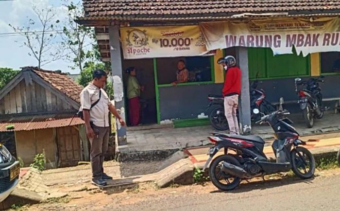 Baru Pinjam dari Bank, Uang Puluhan Juta Milik Seorang Petani di Tuban Raib Digondol Maling Baru Pinjam dari Bank, Uang Puluhan Juta Milik Seorang Petani di Tuban Raib Digondol Maling
