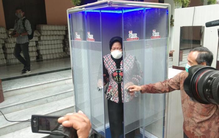 Pemkot dan IT Telkom Surabaya Bikin Bilik Sterilisasi Covid-19 Pemkot dan IT Telkom Surabaya Bikin Bilik Sterilisasi Covid-19