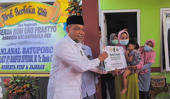 DPC PKB Bangkalan Berikan Santunan Rp 10 Juta untuk Keluarga Korban KRI Nanggala-402 DPC PKB Bangkalan Berikan Santunan Rp 10 Juta untuk Keluarga Korban KRI Nanggala-402