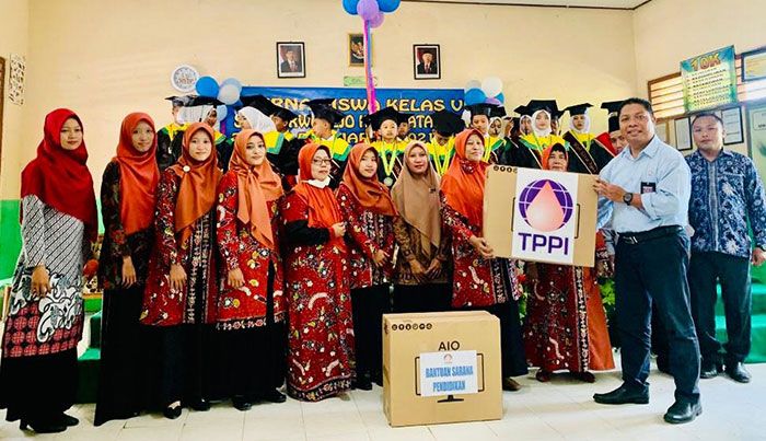 Peduli Dunia Pendidikan, PT TPPI Kucurkan 3 Program untuk Pelajar di Sekitar Perusahaan Peduli Dunia Pendidikan, PT TPPI Kucurkan 3 Program untuk Pelajar di Sekitar Perusahaan