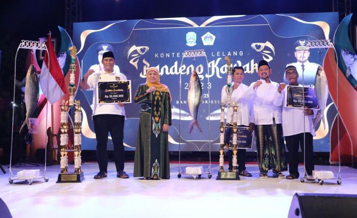 Kades Pangkahwetan Juarai Kontes Bandeng Kawak 2023 Kades Pangkahwetan Juarai Kontes Bandeng Kawak 2023