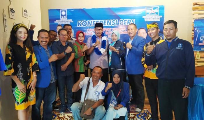 PAN dan Demokrat Jember Buka Penjaringan Bareng di Cafe, Mantan Kepala BPN Pendaftar Pertama PAN dan Demokrat Jember Buka Penjaringan Bareng di Cafe, Mantan Kepala BPN Pendaftar Pertama