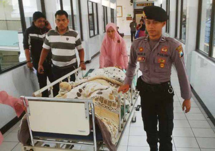 Ruang Perawatan Cabup Lamongan yang Dibacok Dijaga Polisi Ruang Perawatan Cabup Lamongan yang Dibacok Dijaga Polisi