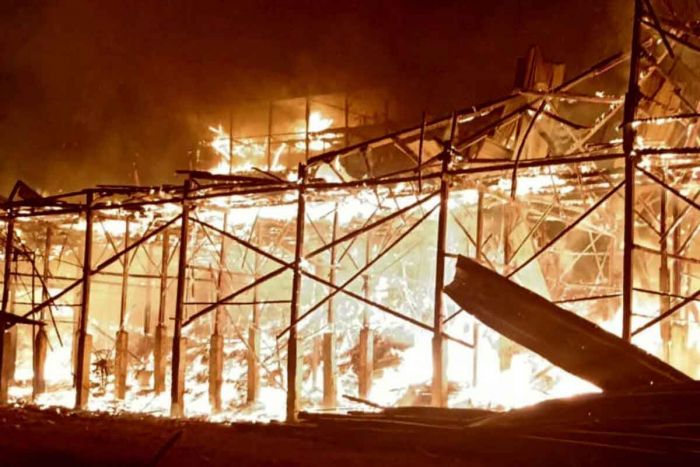 Kebakaran Kandang di Blitar, 120.000 Ayam Mati Terpanggang, Kerugian Capai Rp10 Miliar Kebakaran Kandang di Blitar, 120.000 Ayam Mati Terpanggang, Kerugian Capai Rp10 Miliar