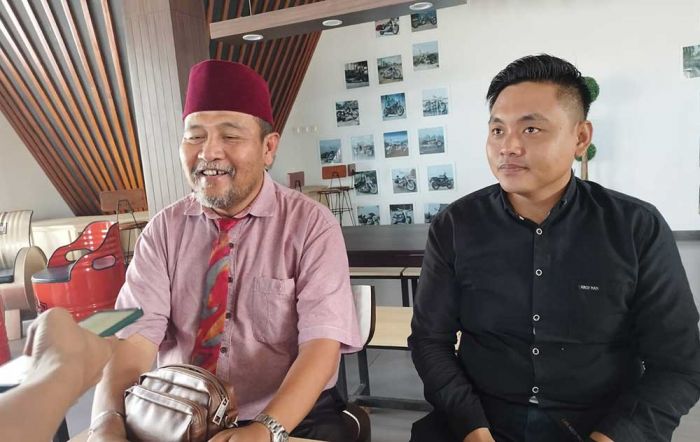 Minta Kliennya Dibebaskan, Kuasa Hukum Tersangka Korupsi BUMDes Bakal Lakukan Aksi Tunggal Minta Kliennya Dibebaskan, Kuasa Hukum Tersangka Korupsi BUMDes Bakal Lakukan Aksi Tunggal