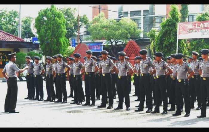 54 Siswa Diktuk Bintara Latihan Kerja ke Polres Pamekasan