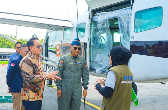 Audiensi dengan BMKG, Pj Guberrnur Adhy: Jatim Mulai Modifikasi Cuaca hingga 22 Desember 2024 Audiensi dengan BMKG, Pj Guberrnur Adhy: Jatim Mulai Modifikasi Cuaca hingga 22 Desember 2024