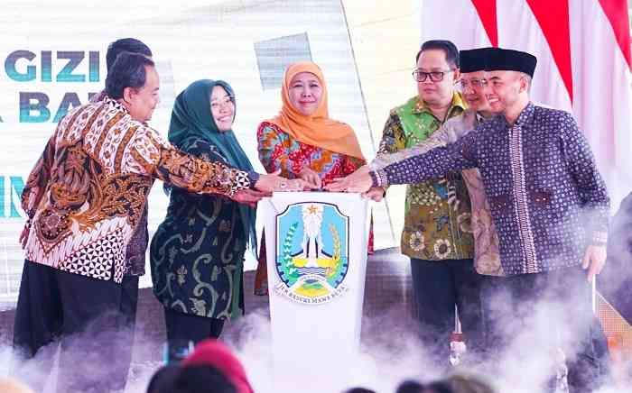 Tingkatkan Pemerataan Kesehatan, Khofifah Resmikan 2 Gedung di RSUD Karsa Husada Batu Tingkatkan Pemerataan Kesehatan, Khofifah Resmikan 2 Gedung di RSUD Karsa Husada Batu