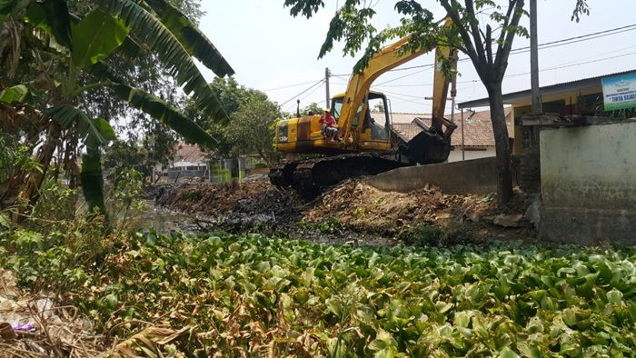 ​Cegah Luapan Saat Banjir, Pemkab Pasuruan Normalisasi Sungai Wrati Lama