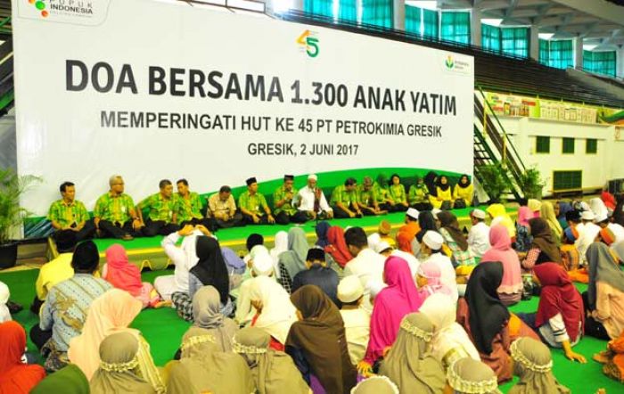 Sambut Ramadan, Petrokimia Gresik Santuni 1.300 Anak Yatim Sambut Ramadan, Petrokimia Gresik Santuni 1.300 Anak Yatim