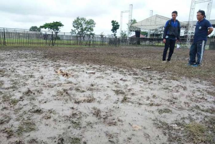 Lapangan Stadion Yosonegoro Rusak Parah, Seleksi Porprov Gagal Lapangan Stadion Yosonegoro Rusak Parah, Seleksi Porprov Gagal