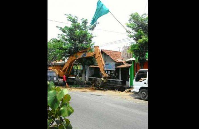 Sebabkan Kecelakaan, Proyek Drainase Senilai 12,5 M di Kediri Terancam Dihentikan Sebabkan Kecelakaan, Proyek Drainase Senilai 12,5 M di Kediri Terancam Dihentikan