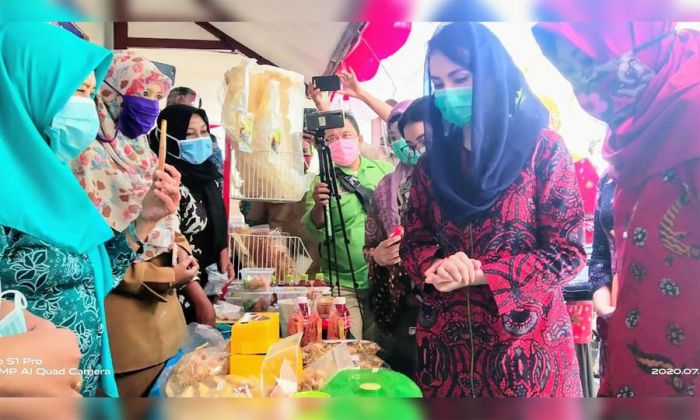 Gandeng Diskanlut Jatim, Pemkab Pamekasan Kampanyekan Gemarikan di Tlanakan Gandeng Diskanlut Jatim, Pemkab Pamekasan Kampanyekan Gemarikan di Tlanakan