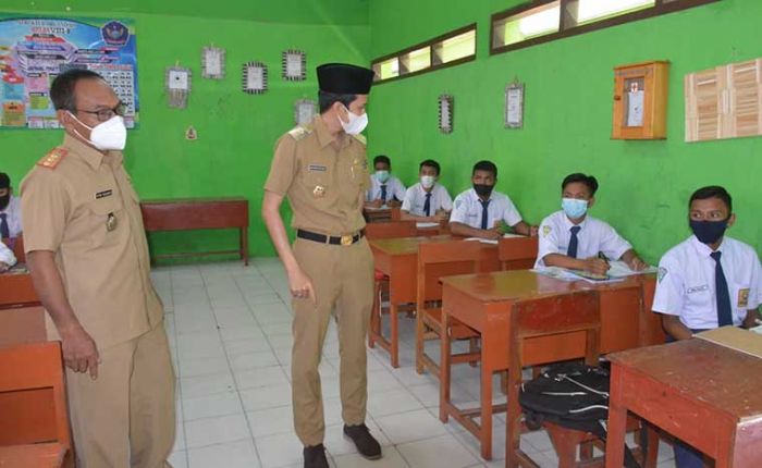 Trenggalek Mulai Berlakukan Belajar Tatap Muka, Tapi Khusus Pelajar SMP Kelas IX Trenggalek Mulai Berlakukan Belajar Tatap Muka, Tapi Khusus Pelajar SMP Kelas IX