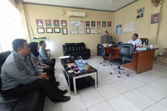 Gandeng BLK Madiun, Lapas Ngawi Berikan Pelatihan Kerja ke Warga Binaan Gandeng BLK Madiun, Lapas Ngawi Berikan Pelatihan Kerja ke Warga Binaan