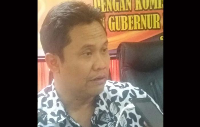KPU Jatim Tetapkan Syarat Dukungan Pencalonan Perseorangan dan Partai Politik KPU Jatim Tetapkan Syarat Dukungan Pencalonan Perseorangan dan Partai Politik