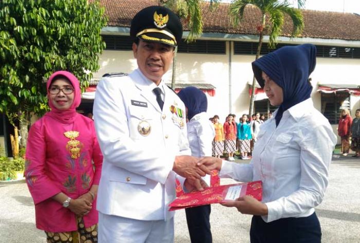 197 Napi Lapas Wanita Sukun Malang Dapat Remisi 197 Napi Lapas Wanita Sukun Malang Dapat Remisi