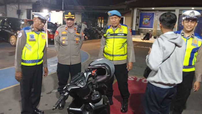 Gelar Razia KRYD, Polres Kediri Kota Tegakkan Disiplin Lalu Lintas dan Jaga Kamtibmas Gelar Razia KRYD, Polres Kediri Kota Tegakkan Disiplin Lalu Lintas dan Jaga Kamtibmas