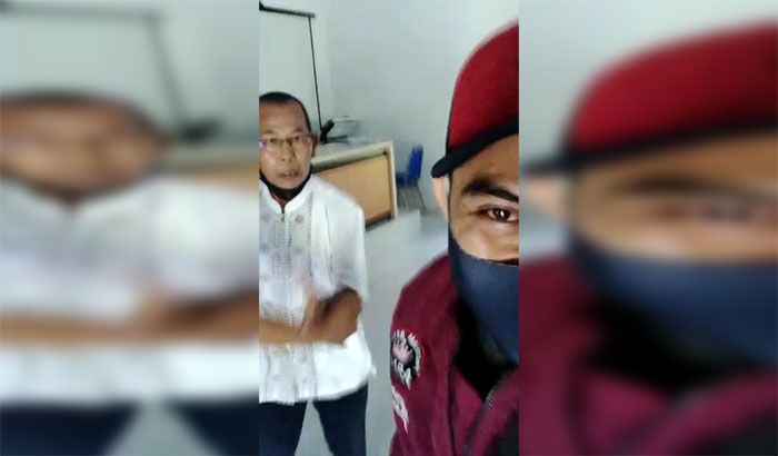 Konfirmasi Dugaan Pungli PTSL, Oknum Kepala Dusun di Desa Benculuk Banyuwangi Ancam Wartawan Konfirmasi Dugaan Pungli PTSL, Oknum Kepala Dusun di Desa Benculuk Banyuwangi Ancam Wartawan