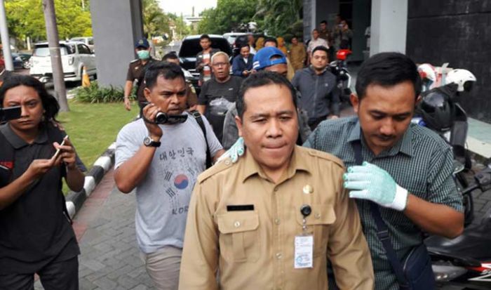 JPU Tuntut Mantan Plt Kepala BPPKAD Gresik Muktar 5 Tahun Penjara JPU Tuntut Mantan Plt Kepala BPPKAD Gresik Muktar 5 Tahun Penjara
