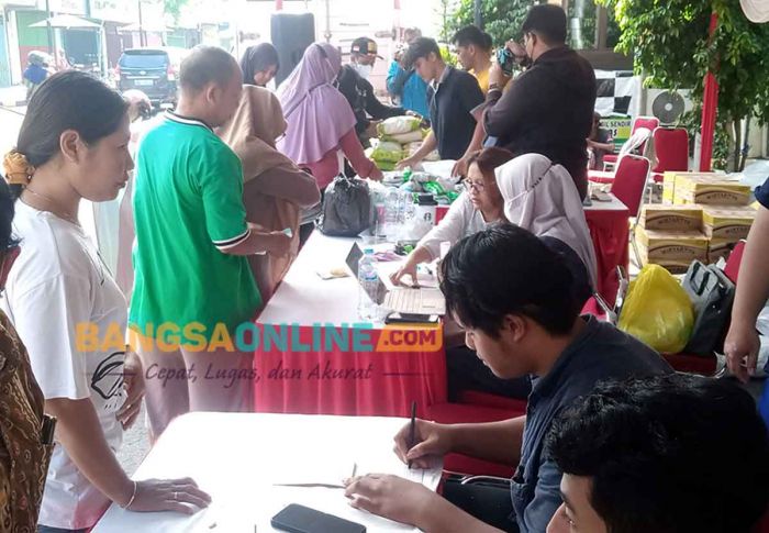 Operasi Pasar Lumbung Pangan Jatim di Kota Madiun Pindah Hari, Warga Berharap Digelar 3 Hari Sekali Operasi Pasar Lumbung Pangan Jatim di Kota Madiun Pindah Hari, Warga Berharap Digelar 3 Hari Sekali