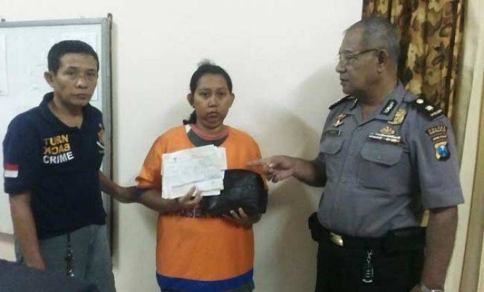 Terlilit Hutang, PRT Gasak Emas Majikan Sendiri Terlilit Hutang, PRT Gasak Emas Majikan Sendiri