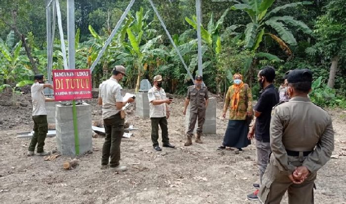 Tak Berizin, Bangunan Tower Ilegal di Sidokerto Jombang Disegel