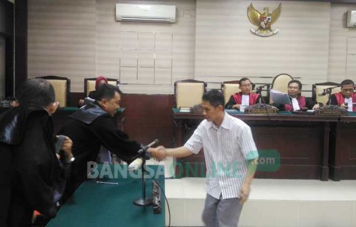 Mantan Dirut PDAM Sidoarjo Kembali Terjerat Dugaan Kasus Korupsi Proyek 17 Miliar Mantan Dirut PDAM Sidoarjo Kembali Terjerat Dugaan Kasus Korupsi Proyek 17 Miliar