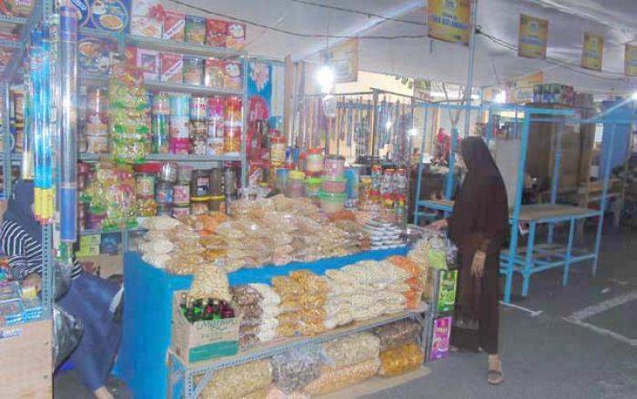 Hari Pertama, Pasar Dadakan Ramadan di Lamongan Sudah Ramai Dikunjungi Pembeli Hari Pertama, Pasar Dadakan Ramadan di Lamongan Sudah Ramai Dikunjungi Pembeli
