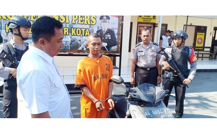 Terhimpit Kebutuhan Ekonomi, Seorang Pria di Blitar Sikat Motor Majikan Terhimpit Kebutuhan Ekonomi, Seorang Pria di Blitar Sikat Motor Majikan