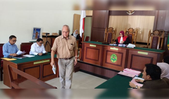 Sidang Praperadilan Sekda Gresik, Saksi Ahli Berpendapat Penetapan Tersangka Tak Sah Sidang Praperadilan Sekda Gresik, Saksi Ahli Berpendapat Penetapan Tersangka Tak Sah
