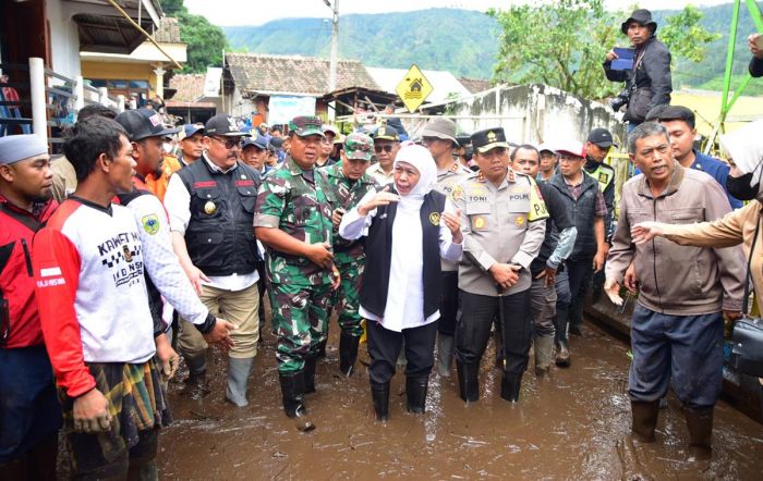 Gerak Cepat Gubernur Khofifah Tangani Banjir Bondowoso, Pastikan Relokasi dan Logistik Warga Aman