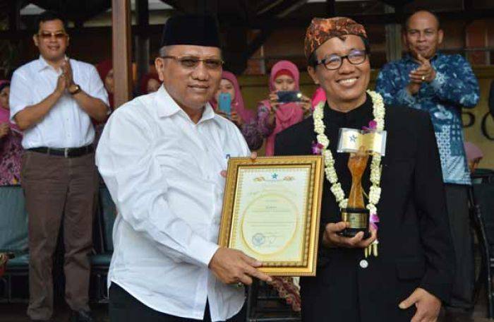 SMA NU 1 Gresik Sabet Juara Nasional Lomba Perpustakaan SMA NU 1 Gresik Sabet Juara Nasional Lomba Perpustakaan