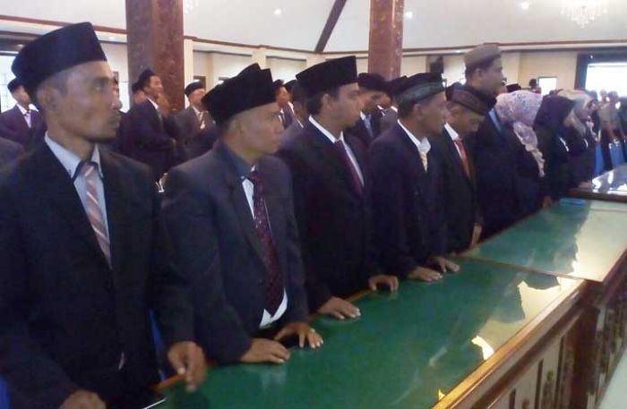 81 Panwascam di Lamongan Dilantik 81 Panwascam di Lamongan Dilantik