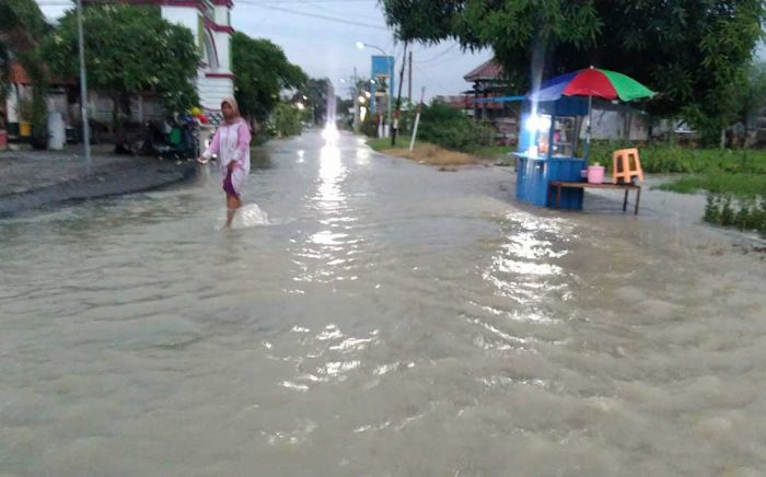 Kali Lamong Meluap, Ratusan Rumah di Balongpanggang Gresik Terendam Banjir