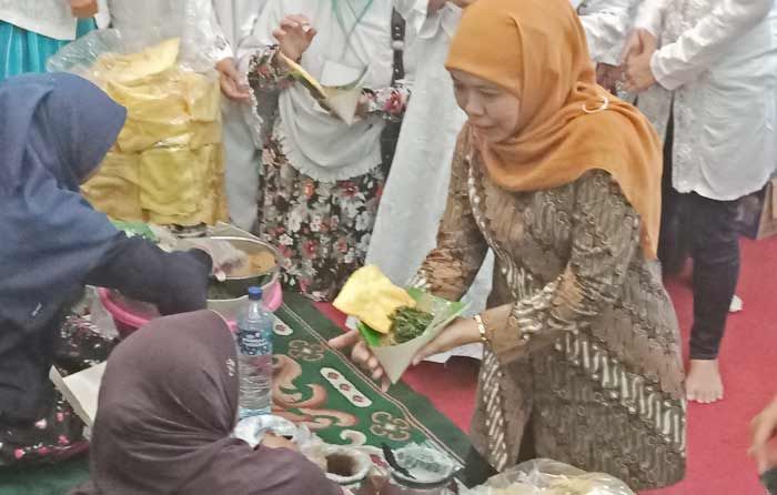 Serap Aspirasi Rakyat, Khofifah Gunakan Politik Semanggi Surabaya Serap Aspirasi Rakyat, Khofifah Gunakan Politik Semanggi Surabaya